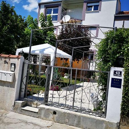 Apartmani Luis Kastela Ngoại thất bức ảnh