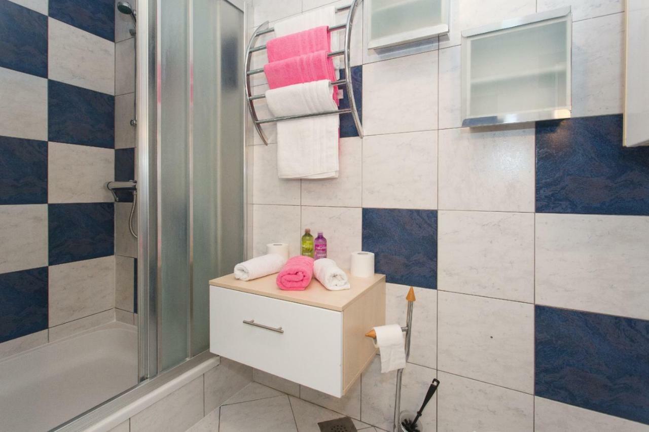 Apartmani Luis Kastela Ngoại thất bức ảnh