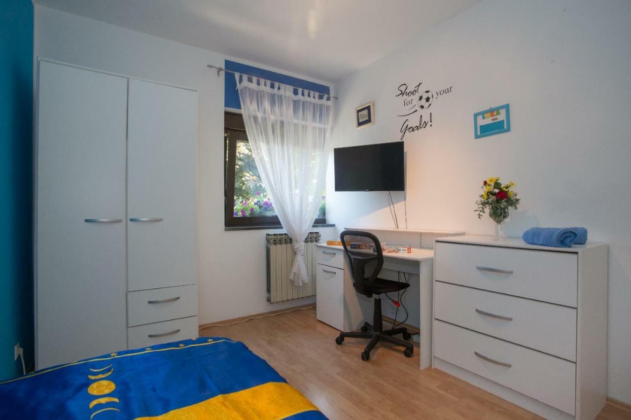 Apartmani Luis Kastela Ngoại thất bức ảnh