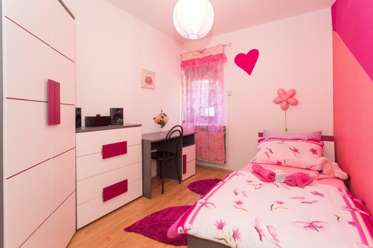 Apartmani Luis Kastela Ngoại thất bức ảnh