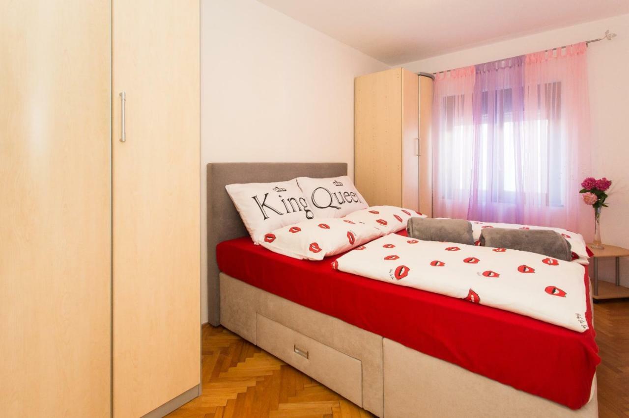 Apartmani Luis Kastela Ngoại thất bức ảnh