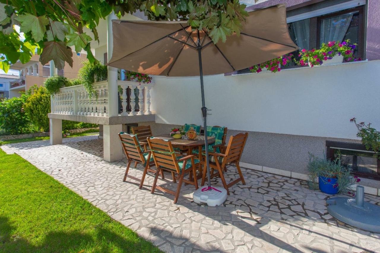 Apartmani Luis Kastela Ngoại thất bức ảnh